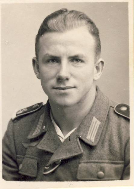 Karl Vogt 1944